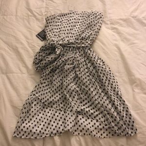 Strapless Express Dress